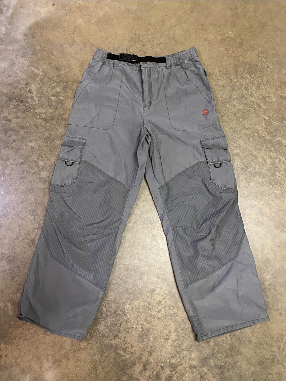 Vintage Old Navy Outdoor Gorpcore," "Y2K Ripstop Cargo Pants," or "Baggy Paratro